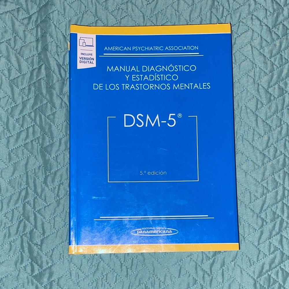 DSM-5 Manual in Spanish/ DSM 5 en español